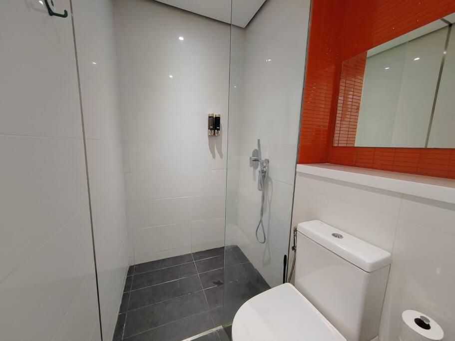 Arcoris Mont Kiara 2#163 Retails # Premium Corner 2-bedroom With Balcony * Kuala Lumpur