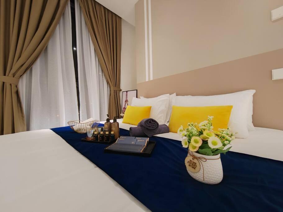 Arcoris Mont Kiara 2#163 Retails # Premium Corner 2-bedroom With Balcony *